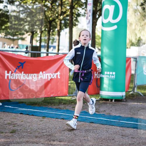 06.09.2026 - 20. Norderstedt Triathlon H.Heesch http://msf.ph/oto/10198001 06.09.2026 09:13:09 Ziel 20, 26, 38 meine-sportfotos.de