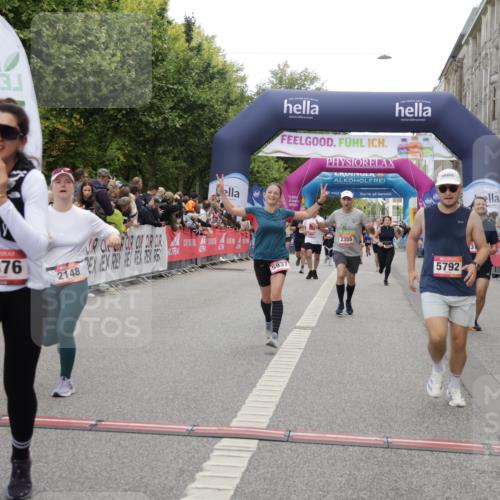 06.09.2026 - CURREX Alsterlauf Yannick Fuchs http://msf.ph/oto/10198104 06.09.2026 10:07:03 Ziel 2148, 2355, 2459, 2963, 3103, 3303, 3376, 3607, 3656, 3943, 3945, 5073, 5091, 5527, 5792, 5937, 8276 meine-sportfotos.de