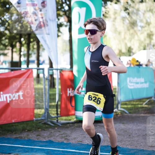 06.09.2026 - 20. Norderstedt Triathlon H.Heesch http://msf.ph/oto/10198380 06.09.2026 09:44:29 Ziel 626, 688 meine-sportfotos.de