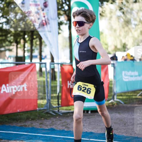 06.09.2026 - 20. Norderstedt Triathlon H.Heesch http://msf.ph/oto/10198383 06.09.2026 09:44:29 Ziel 626, 688 meine-sportfotos.de