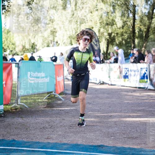 06.09.2026 - 20. Norderstedt Triathlon H.Heesch http://msf.ph/oto/10198431 06.09.2026 09:44:56 Ziel 602, 622 meine-sportfotos.de