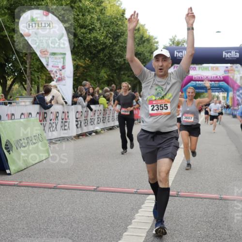 06.09.2026 - CURREX Alsterlauf Yannick Fuchs http://msf.ph/oto/10198439 06.09.2026 10:07:07 Ziel 2148, 2355, 3103, 3376, 3607, 3656, 4078, 5069, 5091, 5527, 5792, 5937, 5951, 6214, 8303, 8306 meine-sportfotos.de