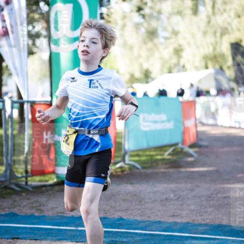 06.09.2026 - 20. Norderstedt Triathlon H.Heesch http://msf.ph/oto/10198471 06.09.2026 09:44:58 Ziel 602, 622 meine-sportfotos.de