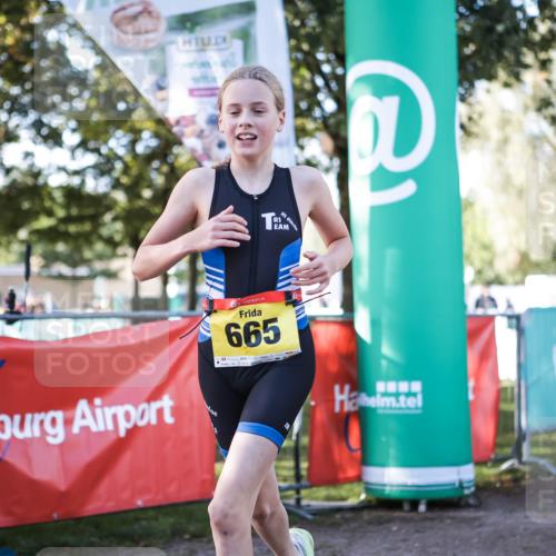 06.09.2026 - 20. Norderstedt Triathlon H.Heesch http://msf.ph/oto/10198550 06.09.2026 09:45:19 Ziel 664, 665 meine-sportfotos.de