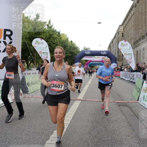 06.09.2026 - CURREX Alsterlauf Yannick Fuchs http://msf.ph/oto/10198642 06.09.2026 10:07:09 Ziel 2148, 2355, 3103, 3376, 3607, 4078, 4140, 5069, 5792, 5937, 5951, 6214, 8303, 8306 meine-sportfotos.de