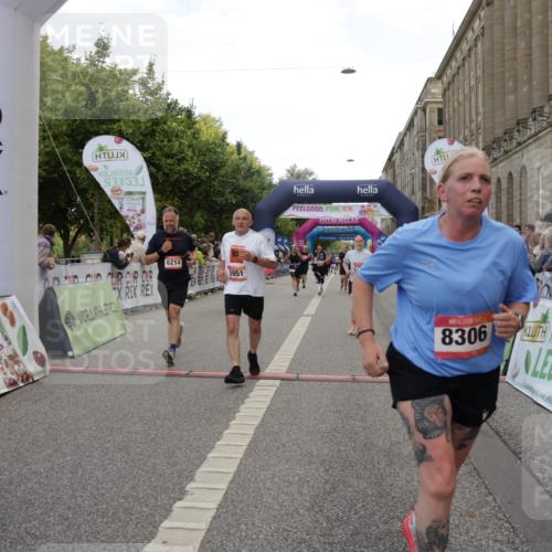 06.09.2026 - CURREX Alsterlauf Yannick Fuchs http://msf.ph/oto/10198712 06.09.2026 10:07:10 Ziel 2148, 2355, 3103, 3607, 4078, 4140, 5069, 5792, 5937, 5951, 6214, 8303, 8306 meine-sportfotos.de