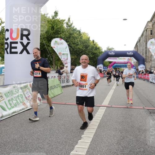 06.09.2026 - CURREX Alsterlauf Yannick Fuchs http://msf.ph/oto/10198806 06.09.2026 10:07:11 Ziel 2187, 2355, 2893, 3103, 3607, 4078, 4140, 5069, 5549, 5792, 5937, 5951, 6214, 8303, 8306 meine-sportfotos.de