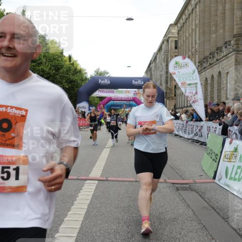 06.09.2026 - CURREX Alsterlauf Yannick Fuchs http://msf.ph/oto/10198869 06.09.2026 10:07:12 Ziel 2187, 2355, 2893, 2903, 3103, 3607, 4078, 4140, 5069, 5549, 5813, 5937, 5951, 6214, 8303, 8306 meine-sportfotos.de