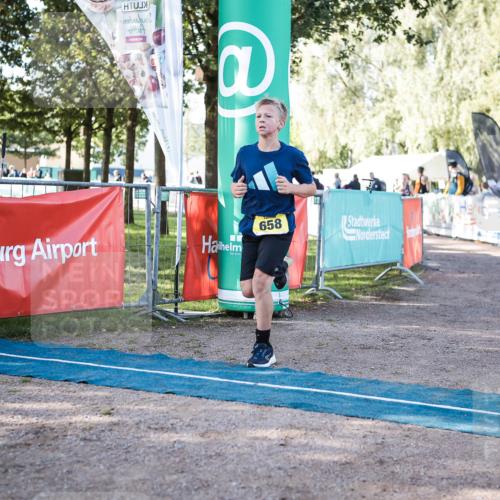 06.09.2026 - 20. Norderstedt Triathlon H.Heesch http://msf.ph/oto/10198956 06.09.2026 09:46:57 Ziel 643, 658, 676 meine-sportfotos.de