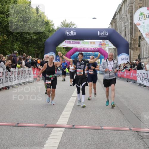 06.09.2026 - CURREX Alsterlauf Yannick Fuchs http://msf.ph/oto/10198972 06.09.2026 10:07:14 Ziel 2187, 2893, 2903, 3607, 4078, 4140, 5069, 5549, 5813, 5951, 6214, 8303, 8306 meine-sportfotos.de