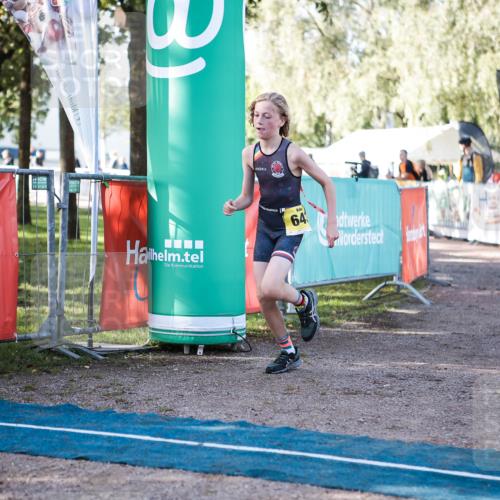 06.09.2026 - 20. Norderstedt Triathlon H.Heesch http://msf.ph/oto/10198980 06.09.2026 09:47:01 Ziel 643, 658 meine-sportfotos.de