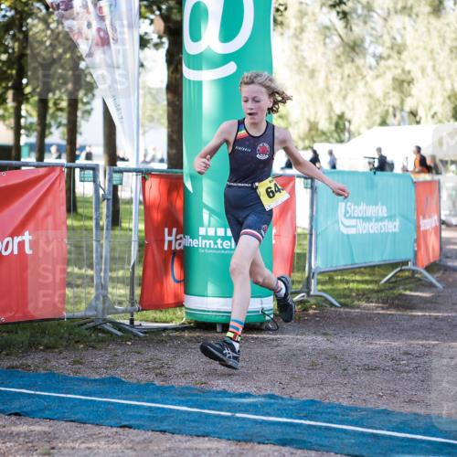 06.09.2026 - 20. Norderstedt Triathlon H.Heesch http://msf.ph/oto/10198989 06.09.2026 09:47:01 Ziel 643, 658 meine-sportfotos.de