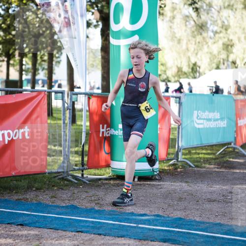 06.09.2026 - 20. Norderstedt Triathlon H.Heesch http://msf.ph/oto/10198991 06.09.2026 09:47:01 Ziel 643, 658 meine-sportfotos.de