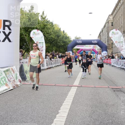 06.09.2026 - CURREX Alsterlauf Yannick Fuchs http://msf.ph/oto/10198997 06.09.2026 10:07:14 Ziel 2187, 2893, 2903, 3607, 4078, 4140, 5069, 5549, 5813, 5951, 6214, 8303, 8306 meine-sportfotos.de
