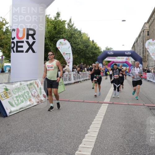 06.09.2026 - CURREX Alsterlauf Yannick Fuchs http://msf.ph/oto/10199034 06.09.2026 10:07:15 Ziel 2187, 2893, 2903, 3607, 4078, 4140, 5069, 5549, 5813, 5951, 6214, 8303, 8306 meine-sportfotos.de