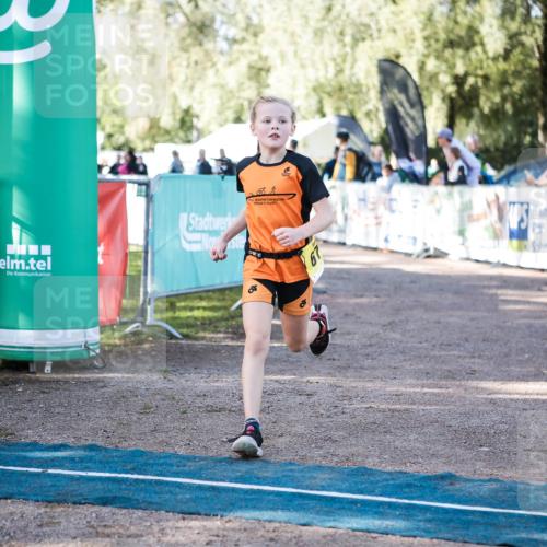 06.09.2026 - 20. Norderstedt Triathlon H.Heesch http://msf.ph/oto/10199183 06.09.2026 09:47:45 Ziel 671, 675 meine-sportfotos.de