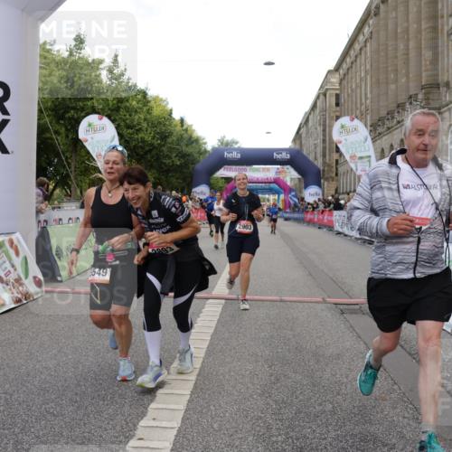 06.09.2026 - CURREX Alsterlauf Yannick Fuchs http://msf.ph/oto/10199214 06.09.2026 10:07:17 Ziel 2187, 2515, 2893, 2903, 4140, 5227, 5549, 5813, 5951, 6214, 8303 meine-sportfotos.de