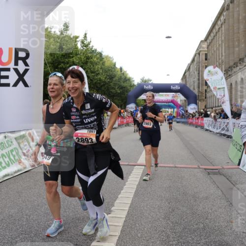 06.09.2026 - CURREX Alsterlauf Yannick Fuchs http://msf.ph/oto/10199243 06.09.2026 10:07:17 Ziel 2187, 2515, 2893, 2903, 4140, 5227, 5549, 5813, 5951, 6214, 8303 meine-sportfotos.de