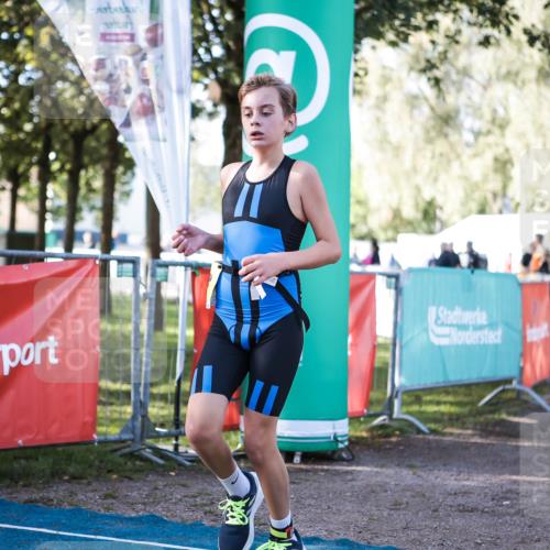 06.09.2026 - 20. Norderstedt Triathlon H.Heesch http://msf.ph/oto/10199288 06.09.2026 09:48:07 Ziel 633, 656, 673 meine-sportfotos.de