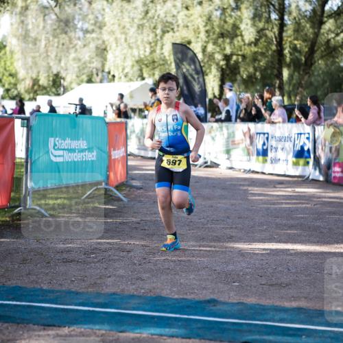 06.09.2026 - 20. Norderstedt Triathlon H.Heesch http://msf.ph/oto/10199303 06.09.2026 09:48:24 Ziel 697 meine-sportfotos.de