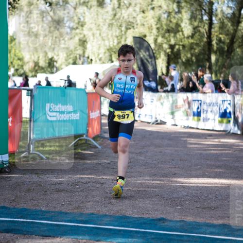 06.09.2026 - 20. Norderstedt Triathlon H.Heesch http://msf.ph/oto/10199312 06.09.2026 09:48:24 Ziel 697 meine-sportfotos.de