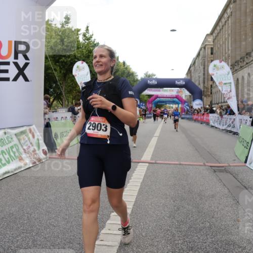 06.09.2026 - CURREX Alsterlauf Yannick Fuchs http://msf.ph/oto/10199352 06.09.2026 10:07:19 Ziel 2187, 2515, 2883, 2893, 2903, 4140, 5227, 5549, 5813, 8303 meine-sportfotos.de