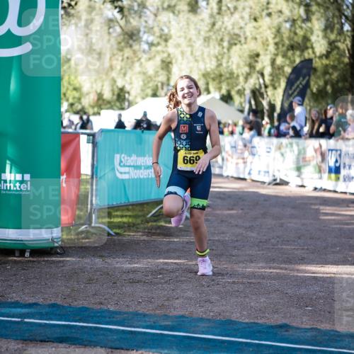 06.09.2026 - 20. Norderstedt Triathlon H.Heesch http://msf.ph/oto/10199419 06.09.2026 09:48:41 Ziel 628, 668, 669 meine-sportfotos.de
