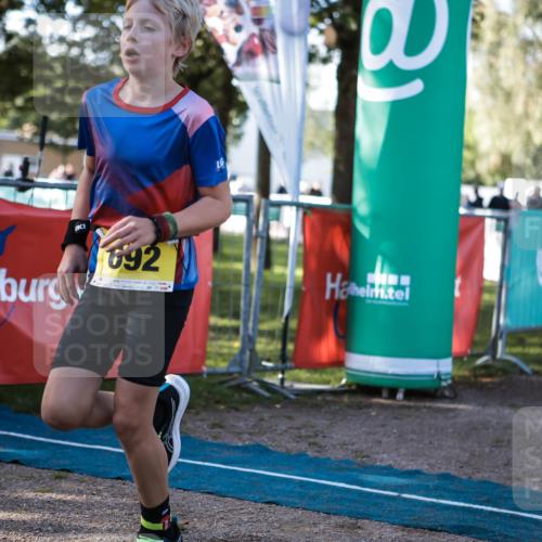 06.09.2026 - 20. Norderstedt Triathlon H.Heesch http://msf.ph/oto/10199451 06.09.2026 09:48:48 Ziel 669, 692 meine-sportfotos.de
