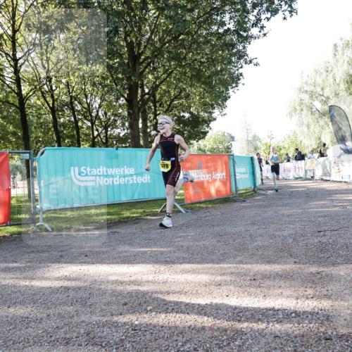 06.09.2026 - 20. Norderstedt Triathlon H.Heesch http://msf.ph/oto/10199504 06.09.2026 09:46:40 Ziel 631, 637, 638, 649, 677, 678, 685, 693 meine-sportfotos.de