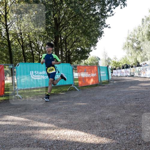 06.09.2026 - 20. Norderstedt Triathlon H.Heesch http://msf.ph/oto/10199531 06.09.2026 09:49:05 Ziel 609, 635, 672 meine-sportfotos.de