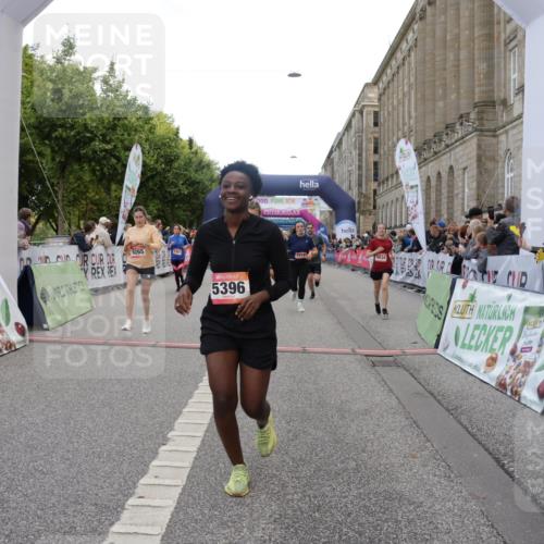 06.09.2026 - CURREX Alsterlauf Yannick Fuchs http://msf.ph/oto/10199662 06.09.2026 10:07:32 Ziel 3012, 3419, 3566, 3927, 4208, 4561, 4901, 5261, 5396, 5633, 5634, 6265, 6319, 6320, 6368 meine-sportfotos.de