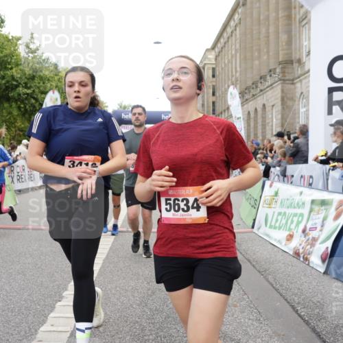06.09.2026 - CURREX Alsterlauf Yannick Fuchs http://msf.ph/oto/10199680 06.09.2026 10:07:34 Ziel 2176, 2524, 3012, 3419, 3566, 3927, 4208, 4561, 4901, 5261, 5396, 5633, 5634, 6147, 6265, 6368 meine-sportfotos.de