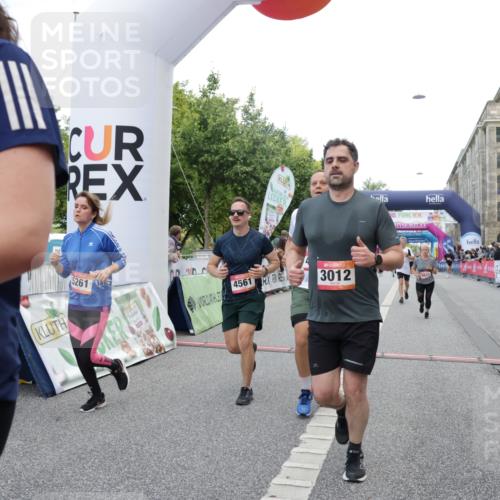 06.09.2026 - CURREX Alsterlauf Yannick Fuchs http://msf.ph/oto/10199682 06.09.2026 10:07:35 Ziel 2176, 2524, 3012, 3419, 3566, 3927, 4208, 4561, 4901, 5261, 5396, 5633, 5634, 6147, 6265 meine-sportfotos.de