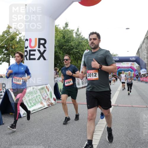 06.09.2026 - CURREX Alsterlauf Yannick Fuchs http://msf.ph/oto/10199683 06.09.2026 10:07:35 Ziel 2176, 2524, 3012, 3419, 3566, 3927, 4208, 4561, 4901, 5261, 5396, 5633, 5634, 6147, 6265 meine-sportfotos.de