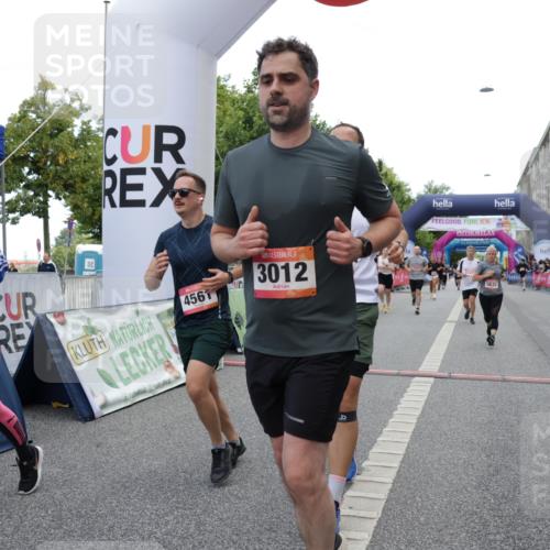 06.09.2026 - CURREX Alsterlauf Yannick Fuchs http://msf.ph/oto/10199685 06.09.2026 10:07:35 Ziel 2176, 2524, 3012, 3419, 3566, 3927, 4208, 4561, 4901, 5261, 5396, 5633, 5634, 6147, 6265 meine-sportfotos.de