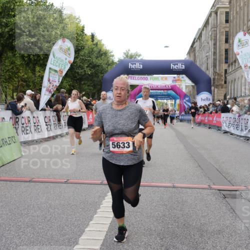 06.09.2026 - CURREX Alsterlauf Yannick Fuchs http://msf.ph/oto/10199692 06.09.2026 10:07:37 Ziel 2176, 2430, 2524, 3012, 3419, 3927, 4208, 4561, 5261, 5396, 5633, 5634, 6147, 6265 meine-sportfotos.de