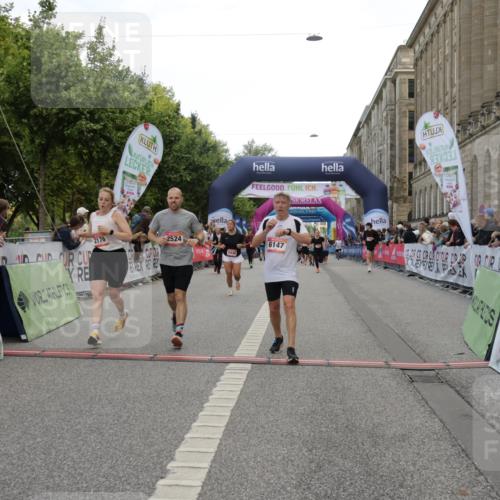 06.09.2026 - CURREX Alsterlauf Yannick Fuchs http://msf.ph/oto/10199697 06.09.2026 10:07:39 Ziel 2176, 2430, 2524, 3012, 3419, 3927, 4208, 4561, 5261, 5633, 5634, 6147, 6265 meine-sportfotos.de