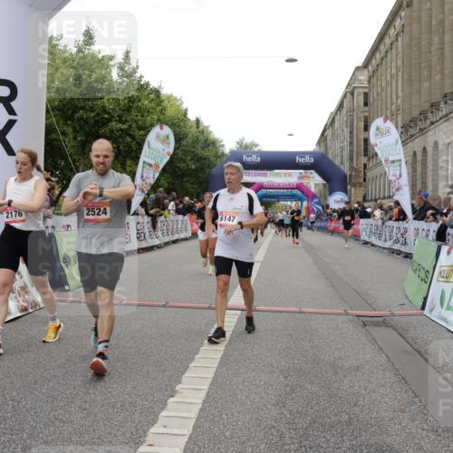 06.09.2026 - CURREX Alsterlauf Yannick Fuchs http://msf.ph/oto/10199703 06.09.2026 10:07:40 Ziel 2176, 2430, 2524, 3012, 3419, 3705, 3706, 4208, 4473, 4561, 5261, 5338, 5633, 5634, 6147 meine-sportfotos.de