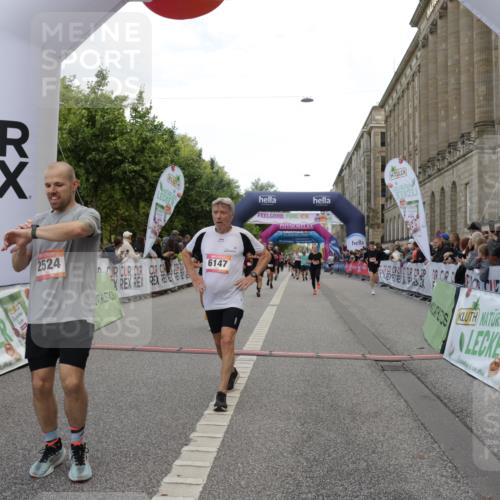 06.09.2026 - CURREX Alsterlauf Yannick Fuchs http://msf.ph/oto/10199707 06.09.2026 10:07:41 Ziel 2176, 2430, 2524, 3012, 3576, 3705, 3706, 4208, 4473, 4561, 5261, 5338, 5633, 6147 meine-sportfotos.de