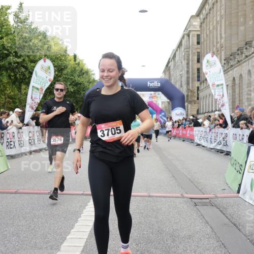 06.09.2026 - CURREX Alsterlauf Yannick Fuchs http://msf.ph/oto/10199771 06.09.2026 10:07:46 Ziel 1316, 2176, 2430, 2524, 2654, 3092, 3576, 3705, 3706, 4419, 4473, 5338, 5860, 6147, 6176, 6223 meine-sportfotos.de
