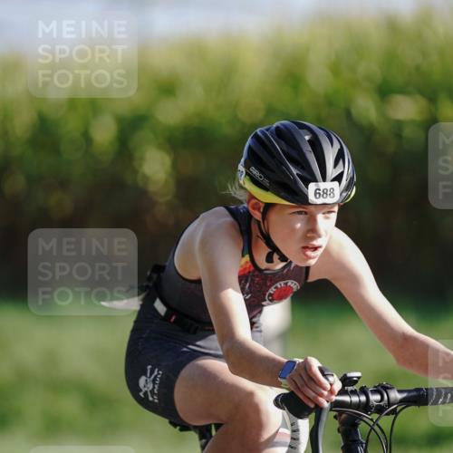 06.09.2026 - 20. Norderstedt Triathlon Michael Burmester http://msf.ph/oto/10199859 06.09.2026 09:36:43 Radfahren 626, 688 meine-sportfotos.de