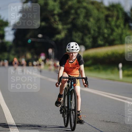06.09.2026 - 20. Norderstedt Triathlon Michael Burmester http://msf.ph/oto/10199872 06.09.2026 09:37:15 Radfahren 651, 665 meine-sportfotos.de