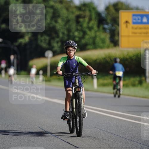 06.09.2026 - 20. Norderstedt Triathlon Michael Burmester http://msf.ph/oto/10199950 06.09.2026 09:38:48 Radfahren 609, 697, 698 meine-sportfotos.de