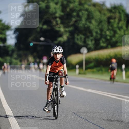 06.09.2026 - 20. Norderstedt Triathlon Michael Burmester http://msf.ph/oto/10199994 06.09.2026 09:39:36 Radfahren 659, 663 meine-sportfotos.de