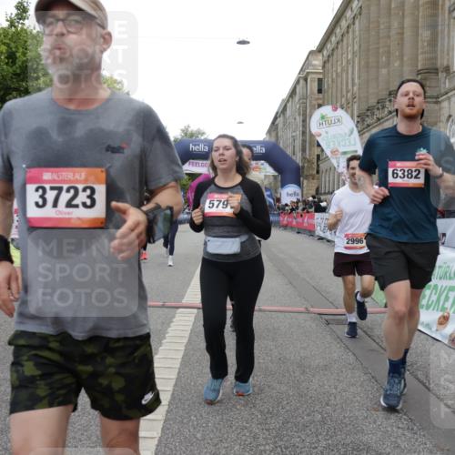 06.09.2026 - CURREX Alsterlauf Yannick Fuchs http://msf.ph/oto/10200037 06.09.2026 10:07:54 Ziel 1316, 2123, 2387, 2654, 2933, 3092, 3296, 3722, 3723, 3757, 3758, 3915, 3916, 3932, 4419, 5324, 5587, 5588, 5791, 5860, 6044, 6176, 6223, 6382 meine-sportfotos.de