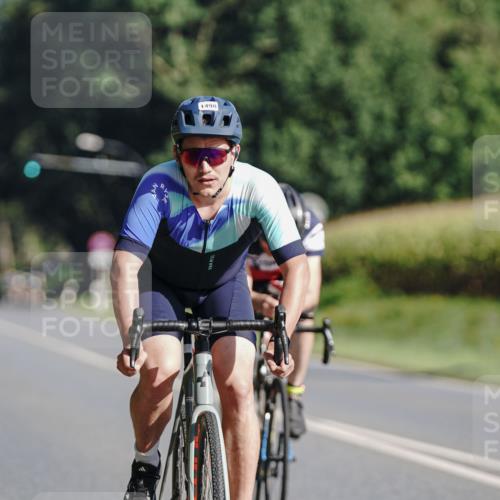 06.09.2026 - 20. Norderstedt Triathlon Michael Burmester http://msf.ph/oto/10200084 06.09.2026 10:27:16 Radfahren 1493, 1498 meine-sportfotos.de