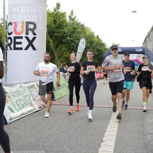 06.09.2026 - CURREX Alsterlauf Yannick Fuchs http://msf.ph/oto/10200113 06.09.2026 10:07:57 Ziel 2123, 2387, 2654, 2933, 3092, 3296, 3666, 3722, 3723, 3757, 3758, 3915, 3916, 3932, 4159, 4419, 5324, 5587, 5588, 5597, 5791, 5860, 6044, 6168, 6176, 6223, 6382 meine-sportfotos.de