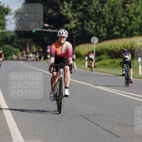 06.09.2026 - 20. Norderstedt Triathlon Michael Burmester http://msf.ph/oto/10200119 06.09.2026 10:29:16 Radfahren 1197 meine-sportfotos.de