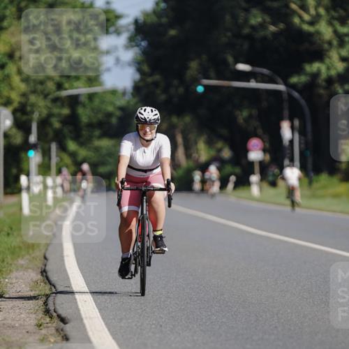 06.09.2026 - 20. Norderstedt Triathlon Michael Burmester http://msf.ph/oto/10200222 06.09.2026 10:32:27 Radfahren 1217 meine-sportfotos.de