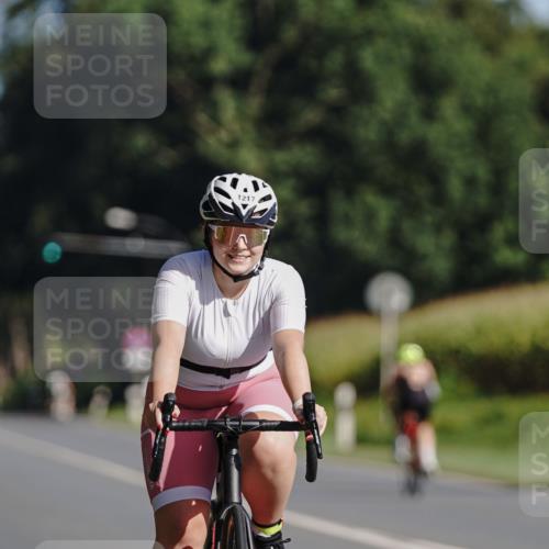 06.09.2026 - 20. Norderstedt Triathlon Michael Burmester http://msf.ph/oto/10200226 06.09.2026 10:32:29 Radfahren 1217 meine-sportfotos.de